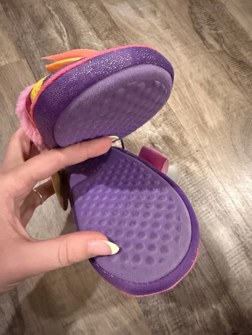 Lightly worn Kids Rainbow Glitter Slippers with Pom & Bowsize 9-10